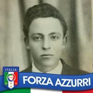 Meet your Posher, Derrick